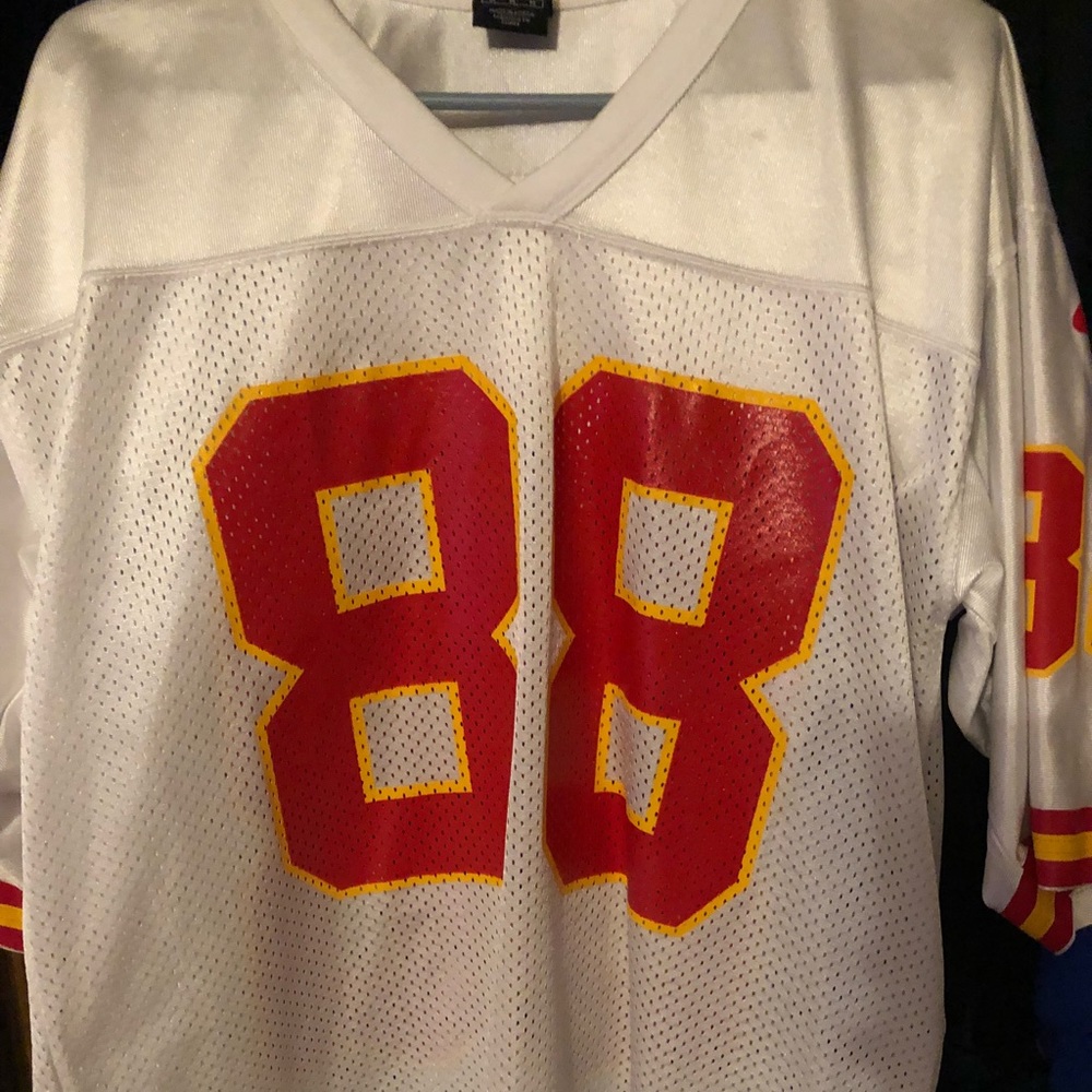 VINTAGE Tony Gonzalez Chiefs jersey
